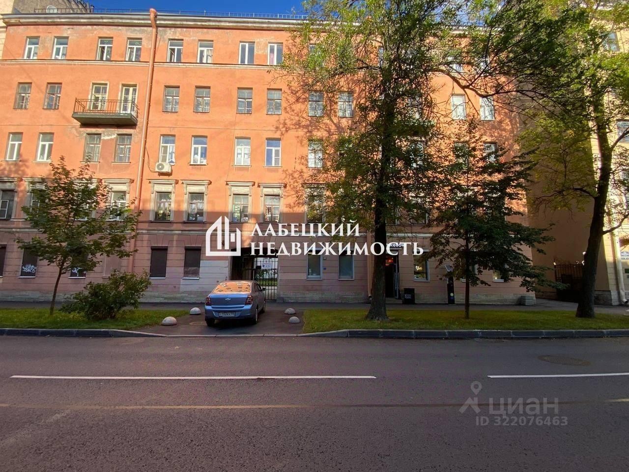 Продажа комнаты 14-я Васильевского острова линия, 9