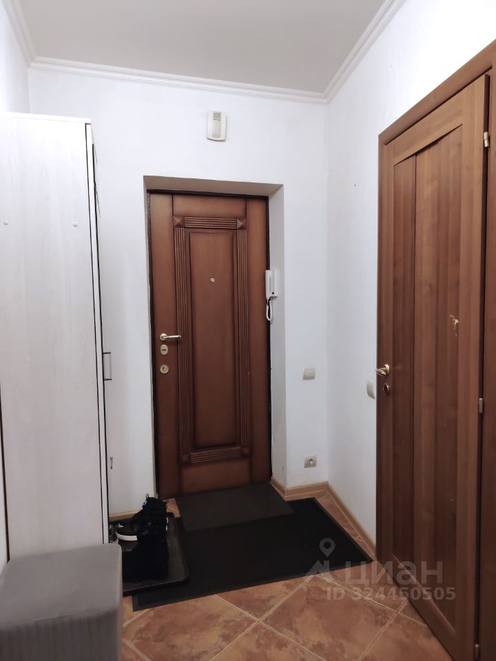 Продажа 2-комн квартиры на вторичном рынке улица Москворечье, 31к1