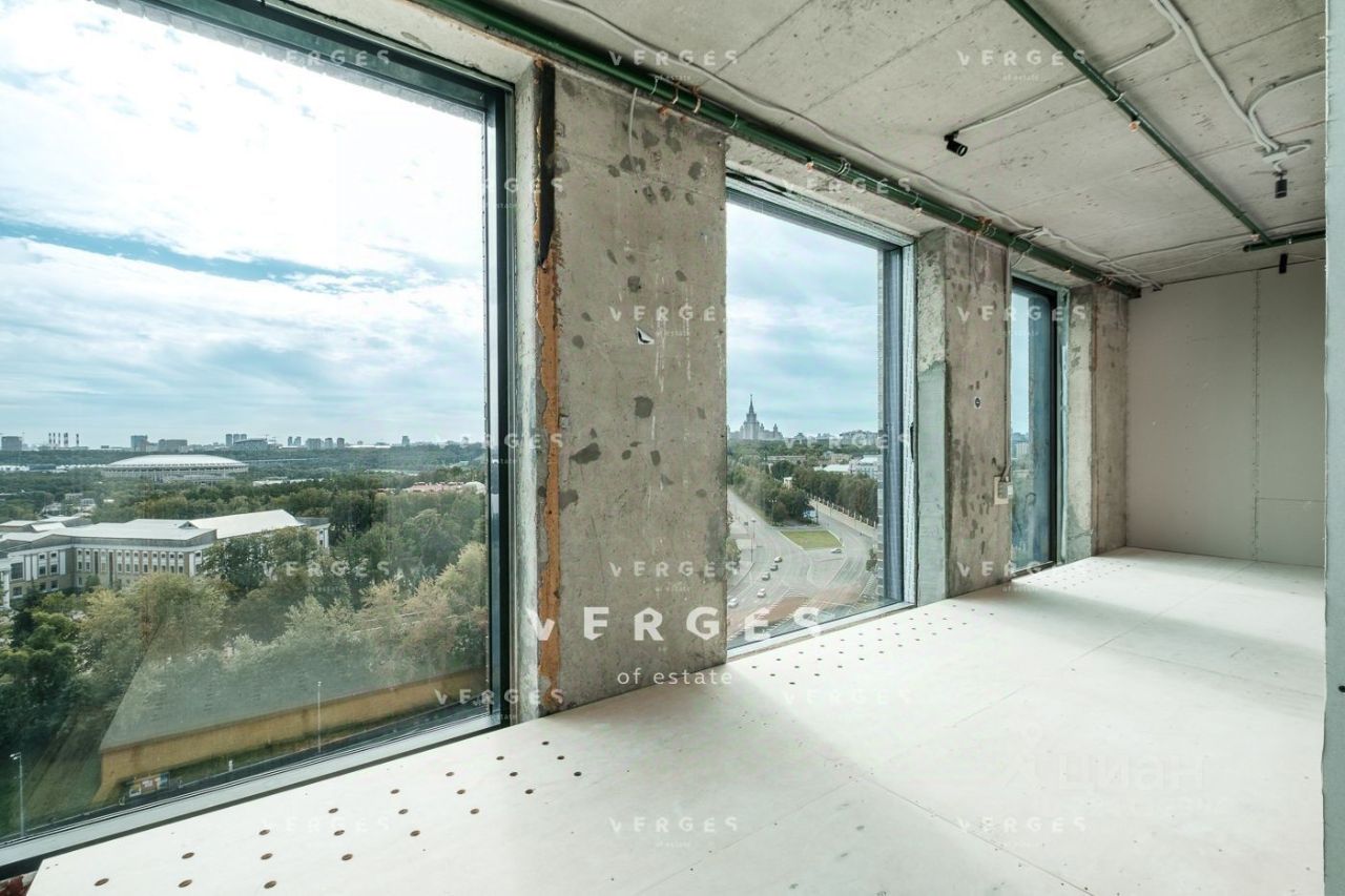 Продажа 5-комн квартиры на вторичном рынке Воробьевское шоссе, 4