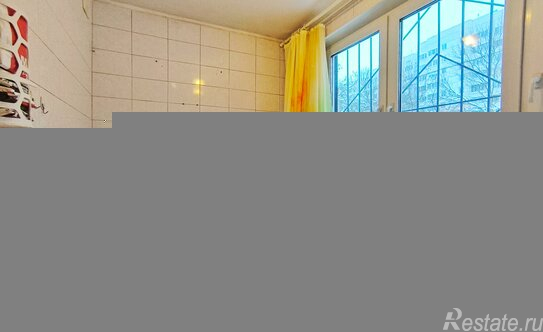 Продажа 4-комн квартиры на вторичном рынке б-р Головнина,  д. 3,  к. 1