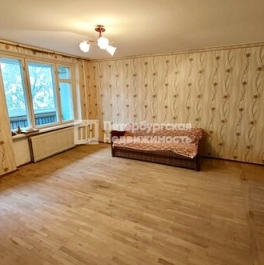 Продажа 3-комн квартиры на вторичном рынке проспект Солидарности,  д. 13 к2