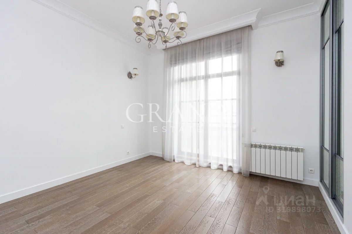 Продажа 5-комн квартиры на вторичном рынке улица Фадеева, 4А