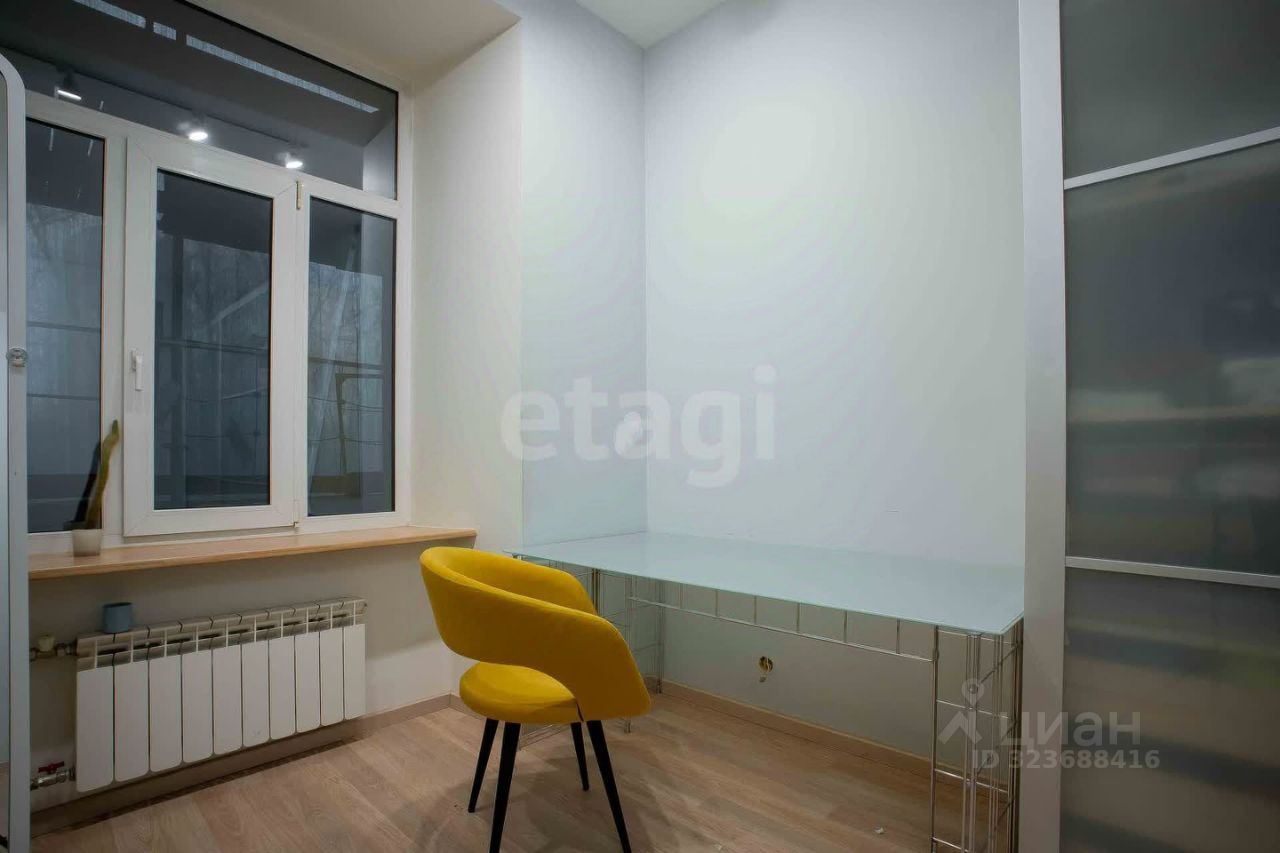 Продажа 3-комн квартиры на вторичном рынке Московский проспект, 79