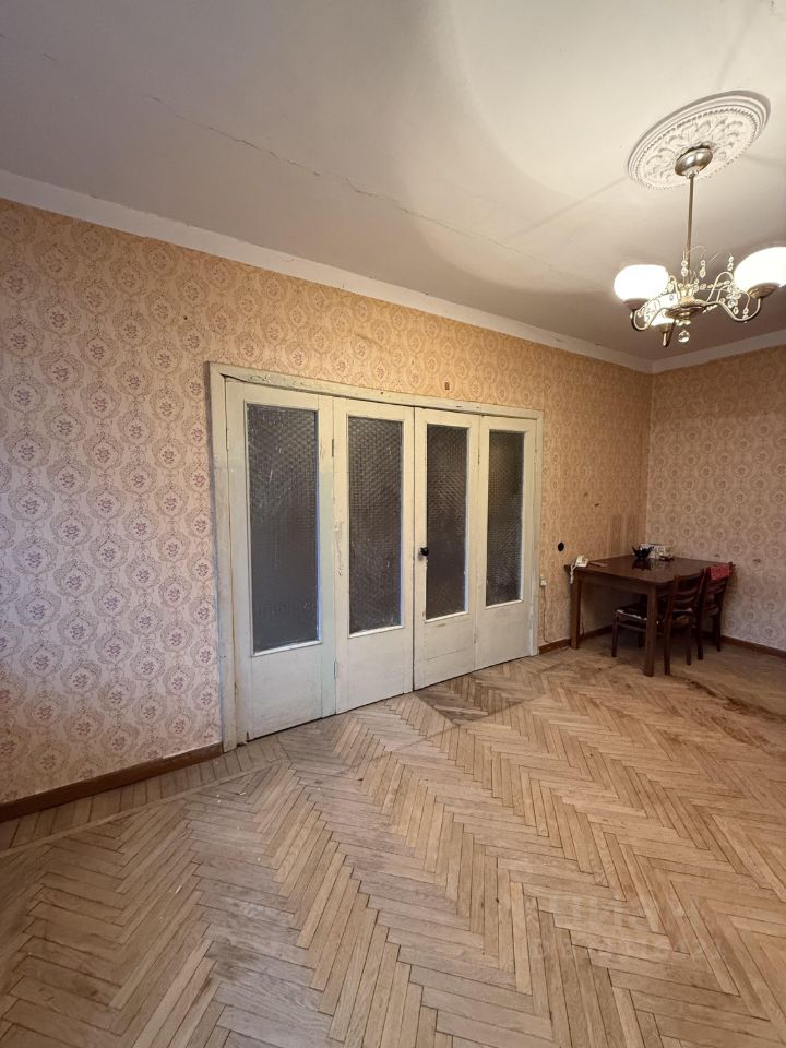 Продажа 2-комн квартиры на вторичном рынке Костромской пр-кт,  д. 33