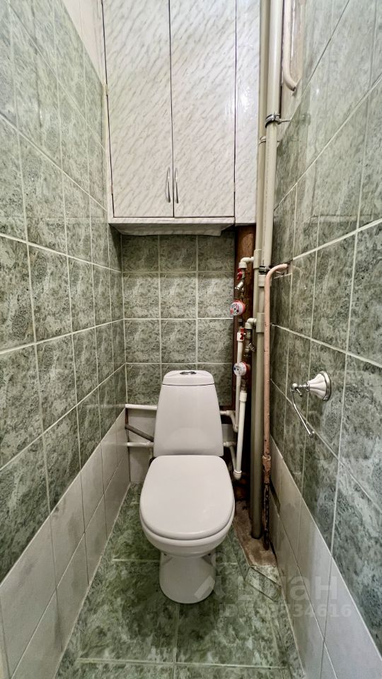 Продажа 2-комн квартиры на вторичном рынке проспект Художников, 39К1