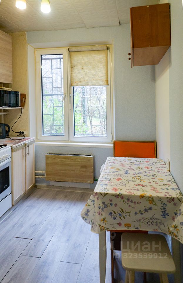 Продажа 2-комн квартиры на вторичном рынке Профсоюзная улица, 136К2