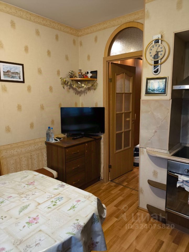 Аренда 2-комн квартиры на вторичном рынке улица Декабристов, 28К2