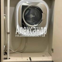 Продажа 2-комн квартиры на вторичном рынке улица Ленсовета,  д. 89