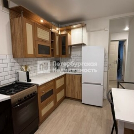 Продажа 2-комн квартиры на вторичном рынке Новаторов б-р,  д. 116