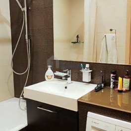 Продажа 2-комн квартиры на вторичном рынке Банный переулок,  д. 8