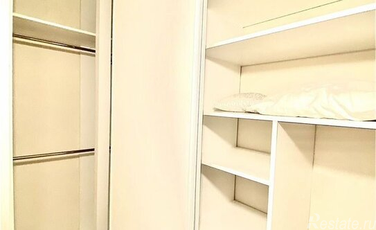 Аренда 3-комн квартиры на вторичном рынке Осенний б-р,  д. 2,  к. 2