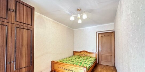 3-комн квартира улица Маршала Неделина,  д. 6