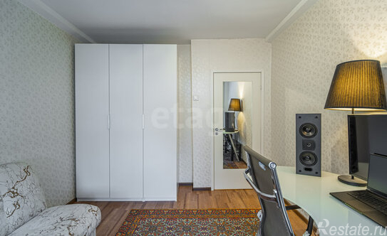 Продажа 2-комн квартиры на вторичном рынке Новоселов ул,  д. 1