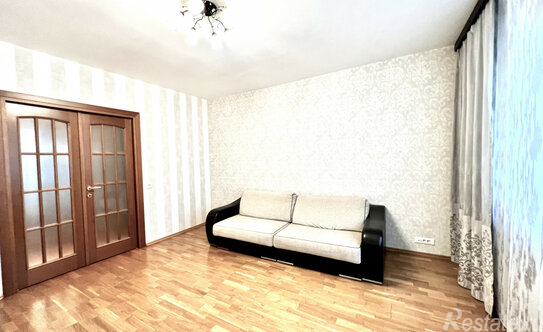 Продажа 3-комн квартиры на вторичном рынке Оршанская улица,  д. 9