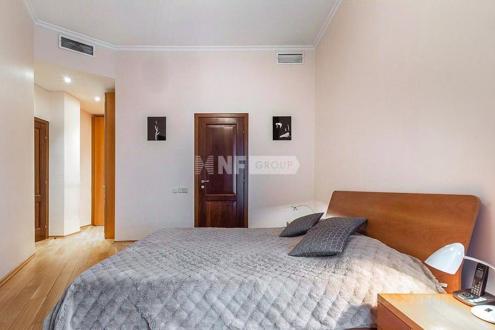 Продажа 3-комн квартиры на вторичном рынке улица Машкова, 6С1