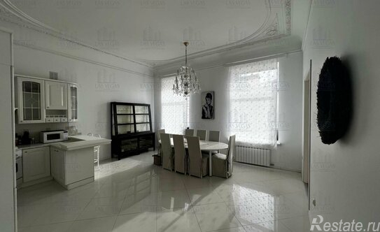 Аренда 3-комн квартиры на вторичном рынке Галерная улица,  д. 19