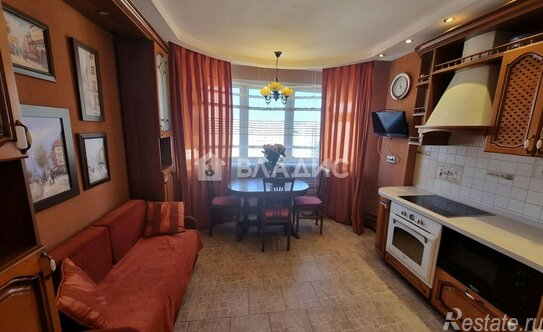 Продажа 3-комн квартиры на вторичном рынке Янтарный, Кольцевая улица,  д. 12