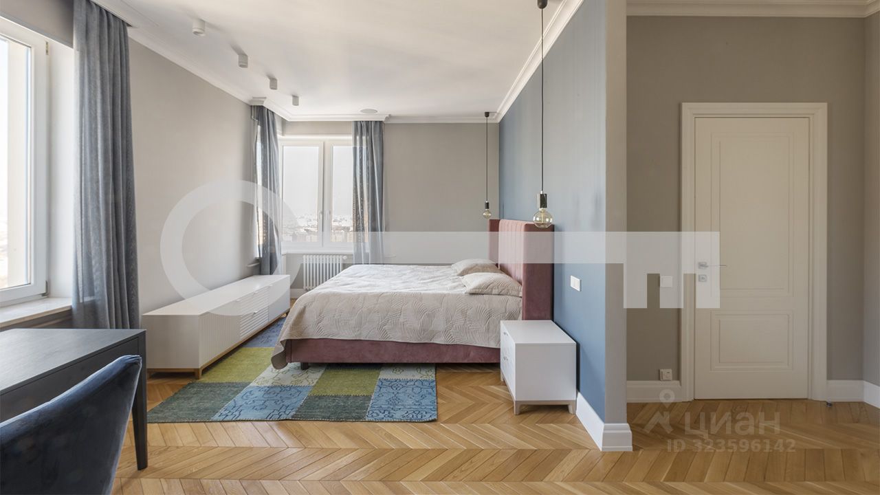 Продажа 5-комн квартиры на вторичном рынке Мосфильмовская улица, 70к1