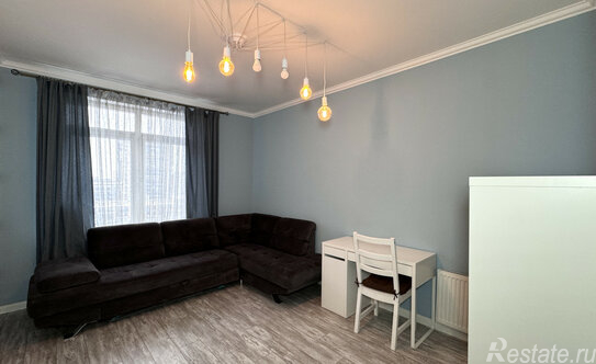 Продажа 2-комн квартиры на вторичном рынке улица Адмирала Трибуца