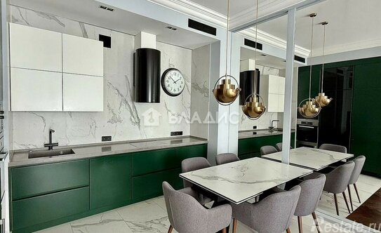 Продажа 3-комн квартиры на вторичном рынке Мосфильмовская улица,  д. 8