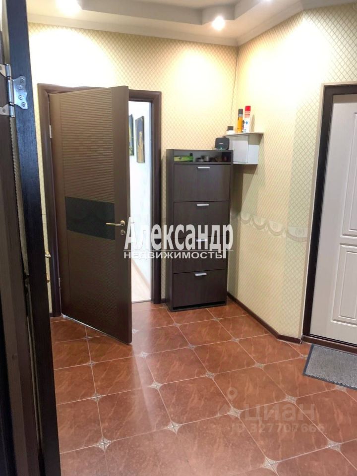 Продажа 2-комн квартиры на вторичном рынке улица Русановская, 19к1
