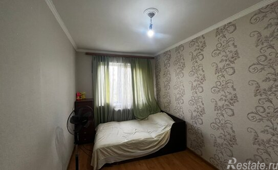 Продажа 3-комн квартиры на вторичном рынке Холодово, Коммунистическая улица,  д. 30/1