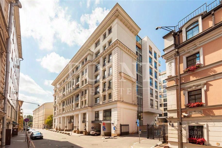 Продажа 3-комн квартиры на вторичном рынке Казарменный переулок, 3