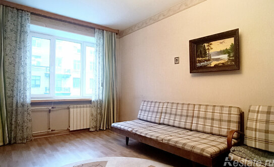 Продажа 2-комн квартиры на вторичном рынке Кавалергардская улица,  д. 30