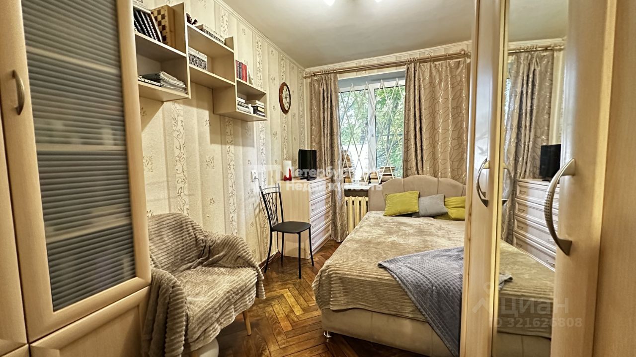 Продажа 2-комн квартиры на вторичном рынке Краснопутиловская улица, 100