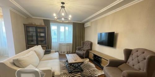 3-комн квартира улица Академика Анохина,  д. 66