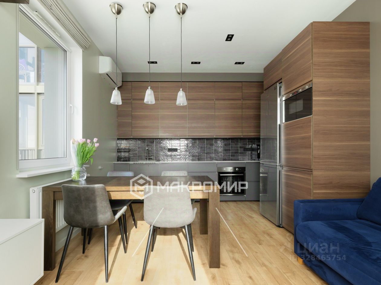 Продажа 2-комн квартиры на вторичном рынке улица Типанова, 25к1