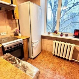 Продажа 3-комн квартиры на вторичном рынке Металлистов пр-кт,  д. 77