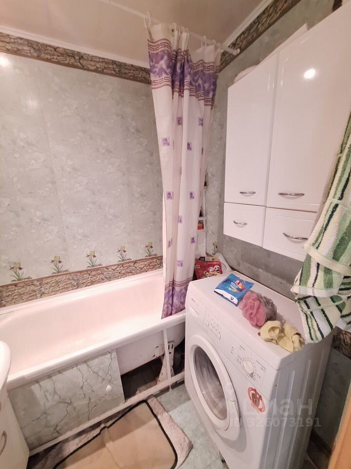 Продажа 4-комн квартиры на вторичном рынке Имени Маршала Катукова мкр, Озеры,  д. 6