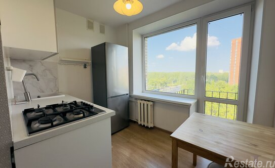 Продажа 2-комн квартиры на вторичном рынке Светлановский пр-кт,  д. 39