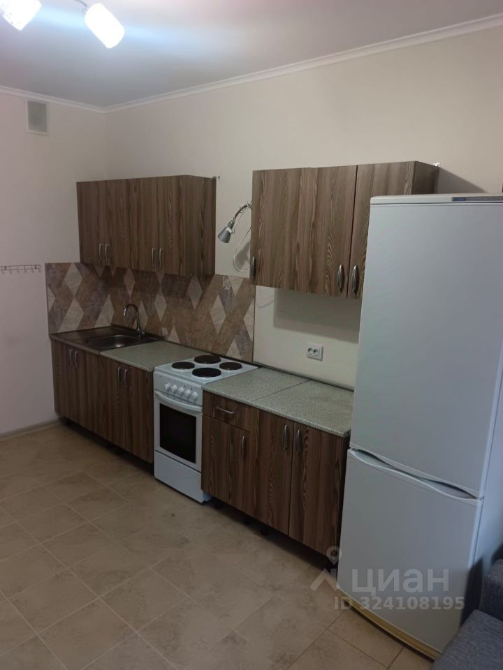 Аренда 3-комн квартиры на вторичном рынке Зенино ЖК Самолет мкр, Люберцы, улица Камова,  д. 5к1