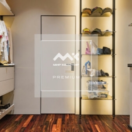 Продажа 5-комн квартиры на вторичном рынке Петровский пр-кт,  д. 9 к2