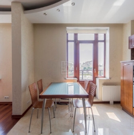 Продажа 3-комн квартиры на вторичном рынке Климентовский пер,  д. 2