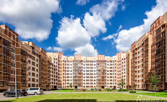 Продажа 1-комн квартиры на вторичном рынке улица Семёна Гордого,  д. 1