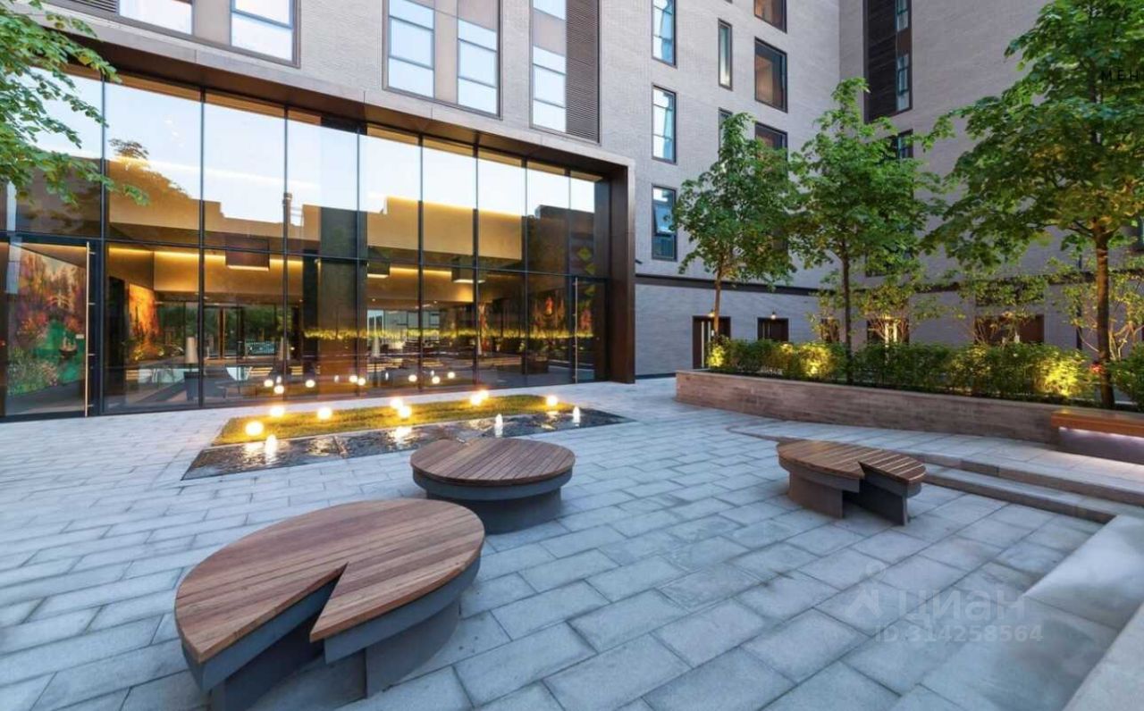 Продажа 4-комн квартиры на вторичном рынке 2-я Звенигородская улица, 11