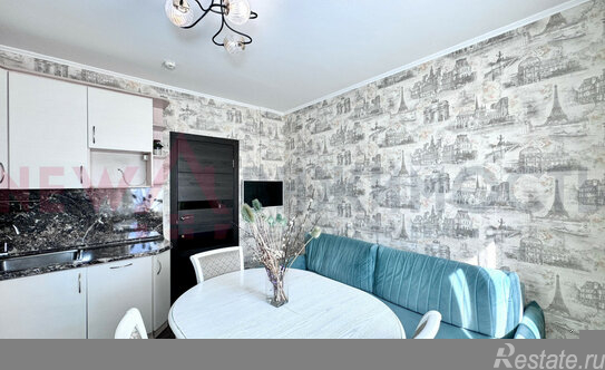 Продажа 2-комн квартиры на вторичном рынке Белоостровская улица,  д. 10 к2