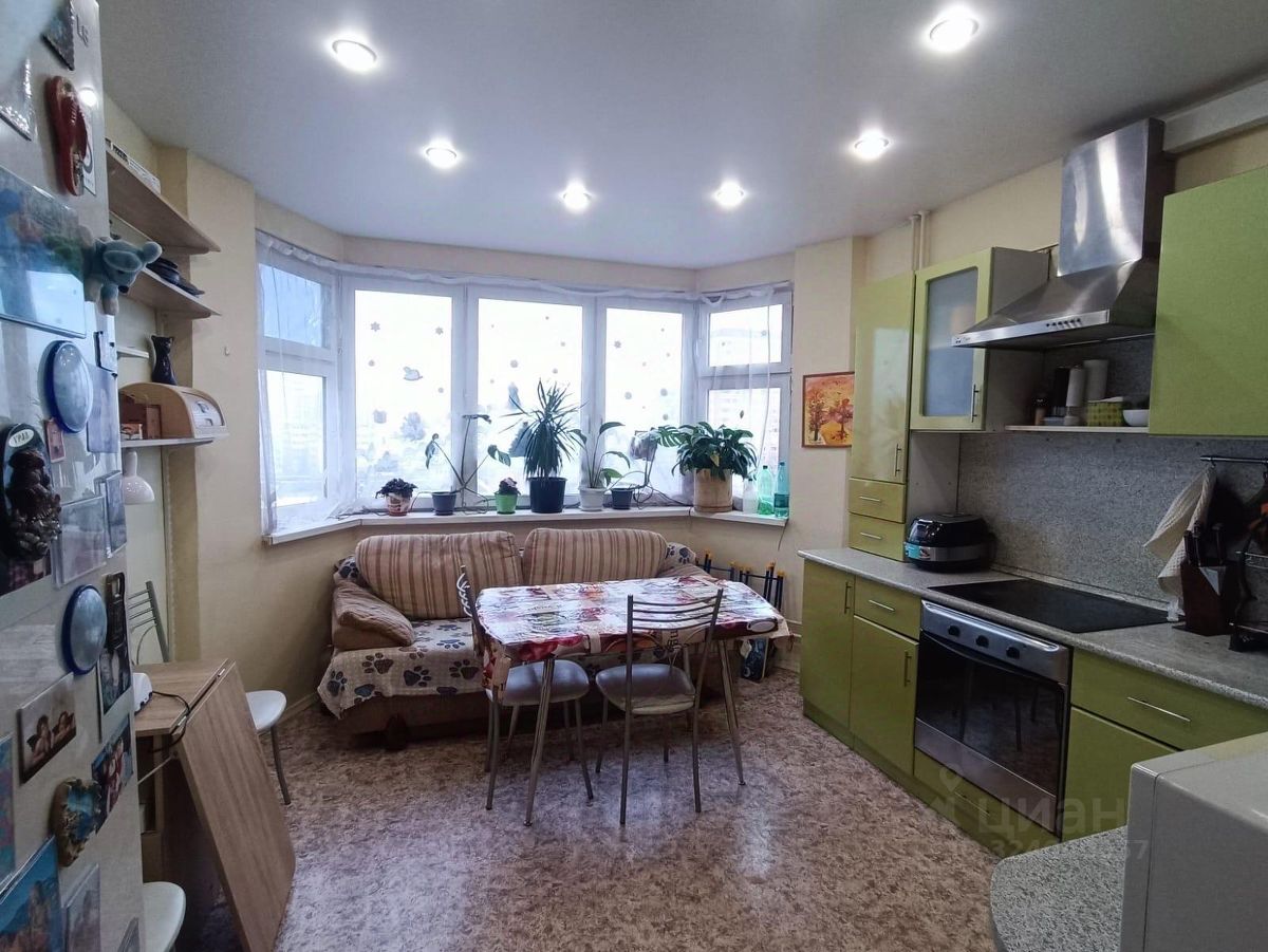 Аренда 2-комн квартиры на вторичном рынке 1-я Вольская улица, 7к1