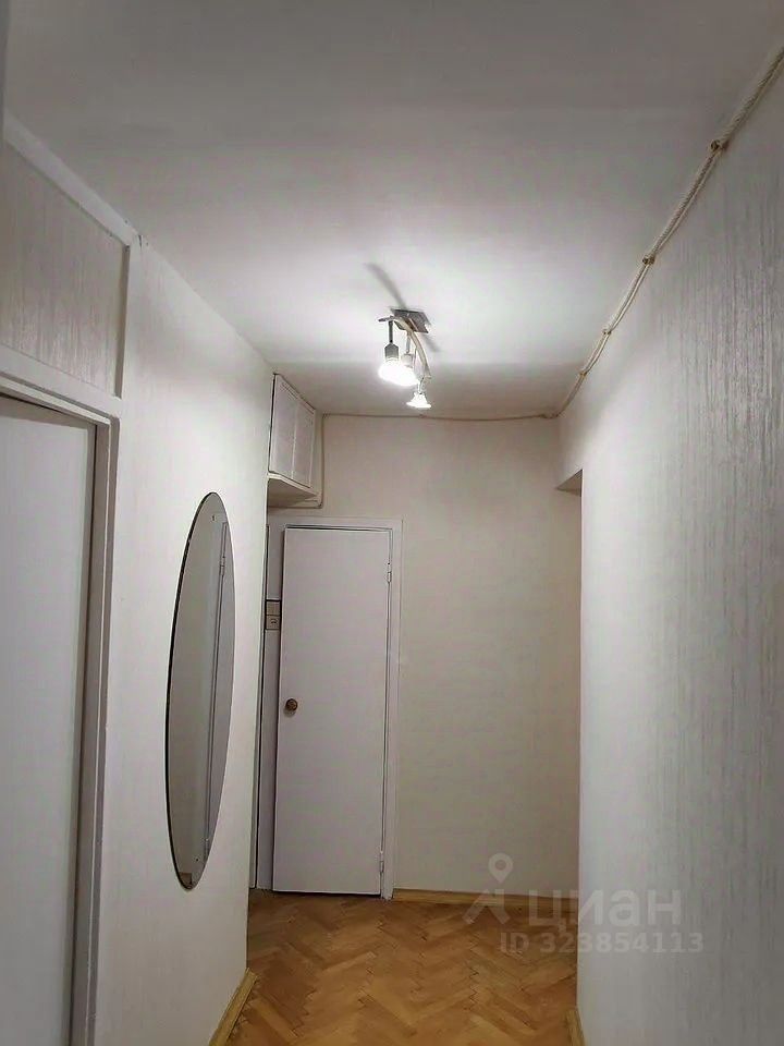 Аренда 2-комн квартиры на вторичном рынке Очаковская Б. ул,  д. 21