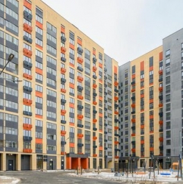 Продажа 3-комн квартиры на вторичном рынке Базовская улица,  д. 24Б