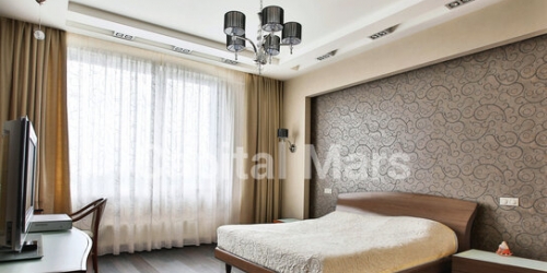 4-комн квартира ул Тихвинская,  д. 39