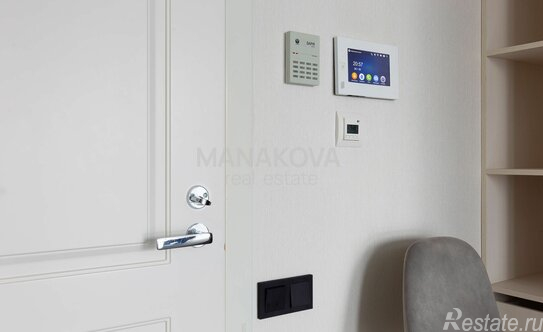 Продажа 2-комн квартиры на вторичном рынке ул Нижне-Каменская,  д. 7,  к. 1