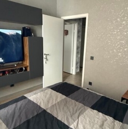 Продажа 3-комн квартиры на вторичном рынке Зенино, улица Камова,  д. 7 к2