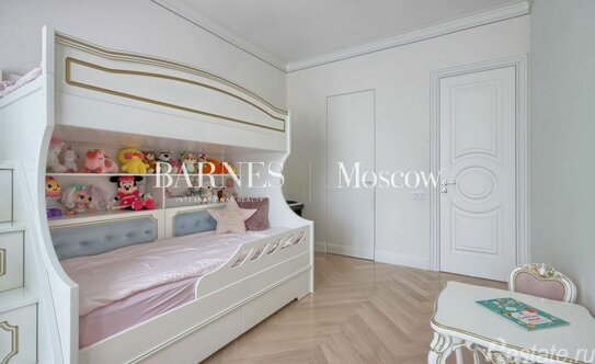 Продажа 3-комн квартиры на вторичном рынке Спортивная улица,  д. 2