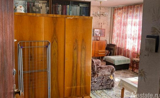 Продажа 2-комн квартиры на вторичном рынке Турку ул,  д. 15