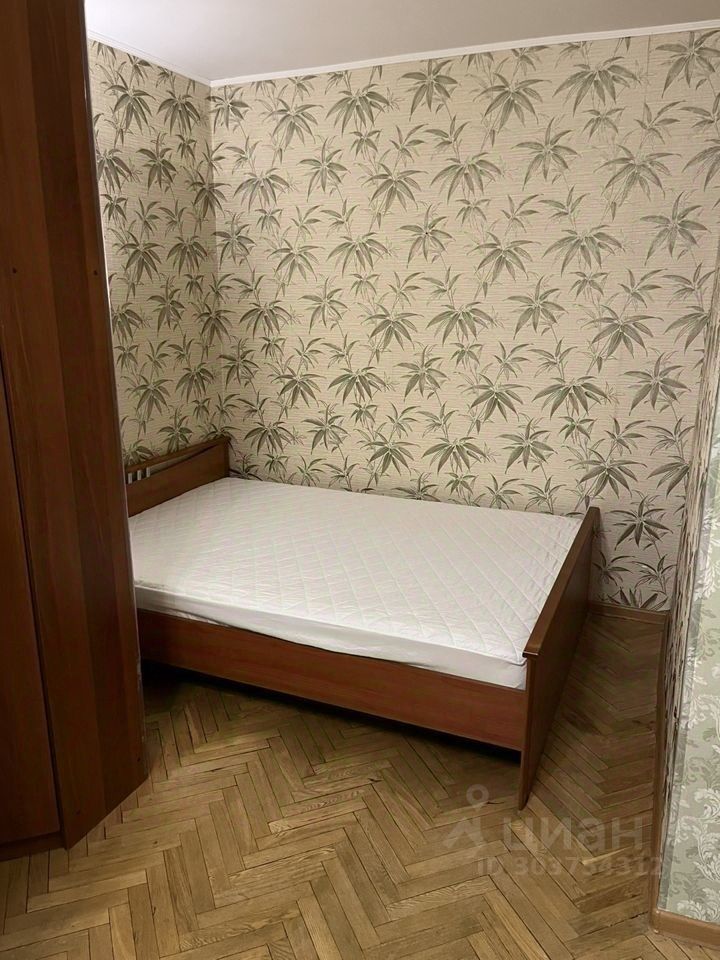 Аренда 1-комн квартиры на вторичном рынке Пушкин, бульвар Алексея Толстого,  д. 18