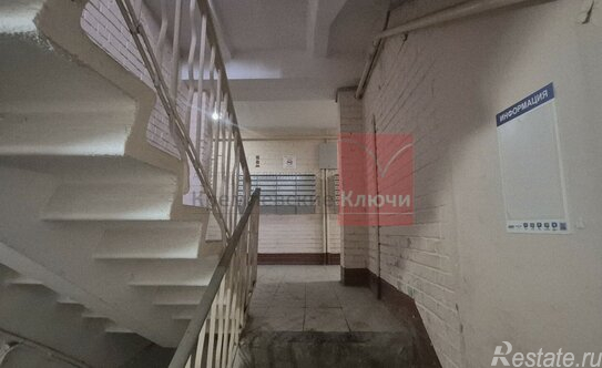 Продажа 1-комн квартиры на вторичном рынке улица Ярослава Гашека,  д. 15
